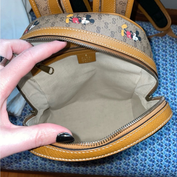 **SOLD** Disney x Gucci Backpack - Picture 4 of 5